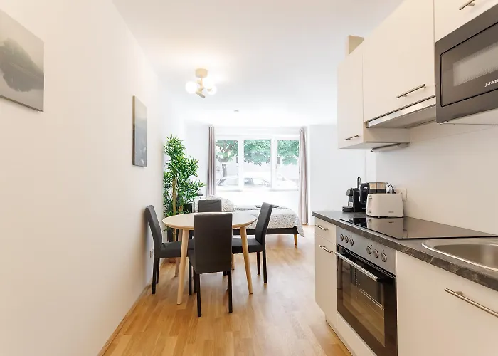 Modern Stylish With Free Parking