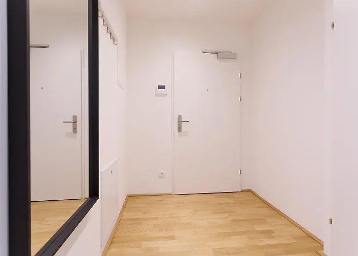 Modern Stylish With Free Parking