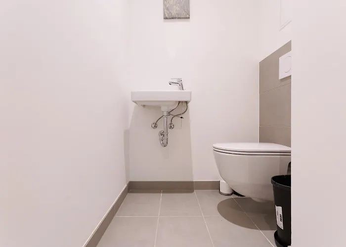 Modern Stylish With Free Parking Apartament *