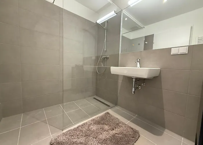 Apartament Modern Stylish With Free Parking Wiedeń
