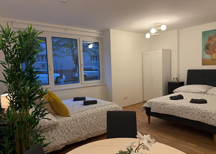 Modern Stylish With Free Parking Apartament *