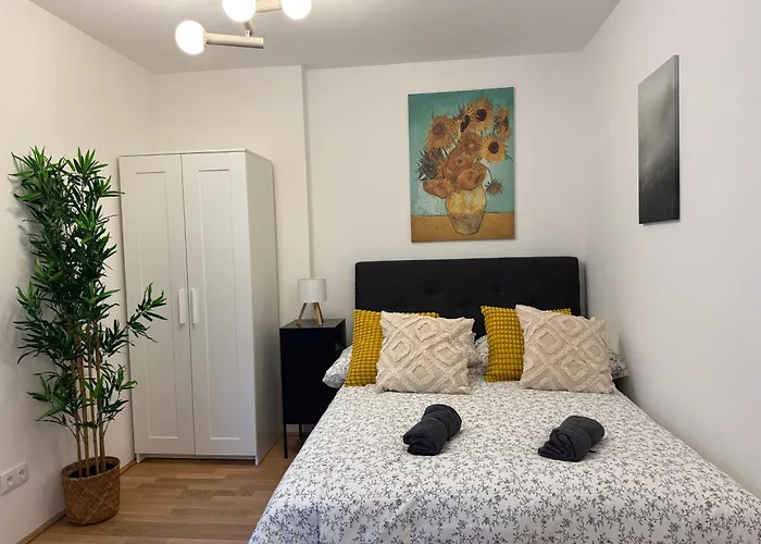 Modern Stylish With Free Parking Apartament *