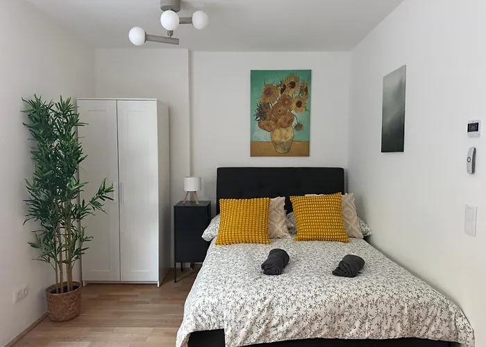 Modern Stylish With Free Parking Apartament *